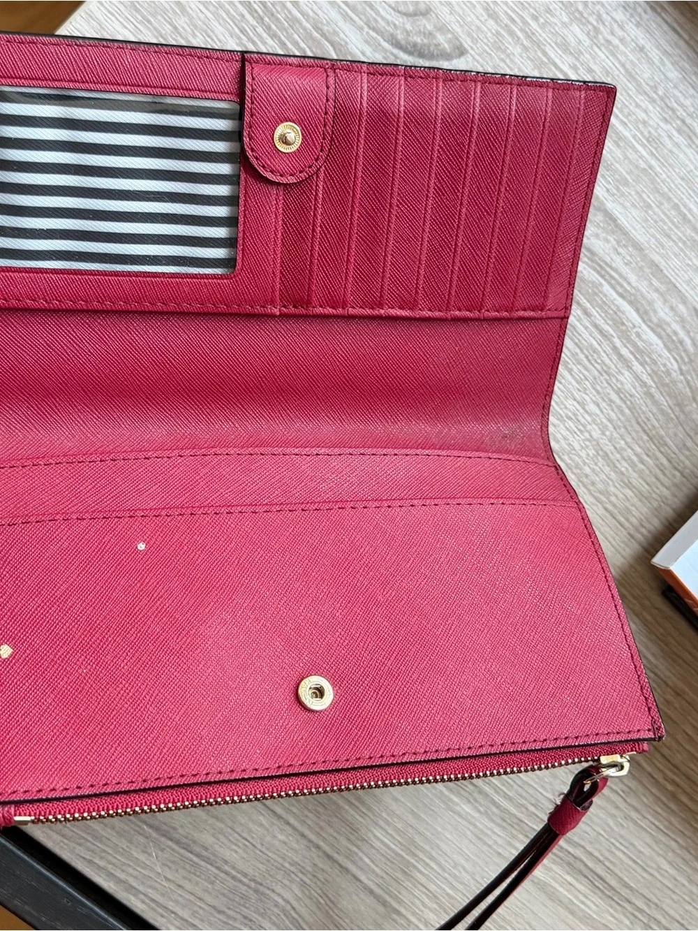 Kate Spade Wristlet Wallet